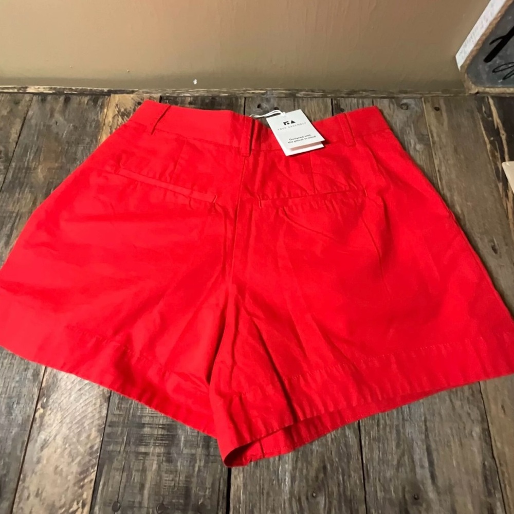 NWT Free Assembly Red 3” Inseam With Pockets Shorts Size 4 Hook N Eye Closure - Picture 10 of 10